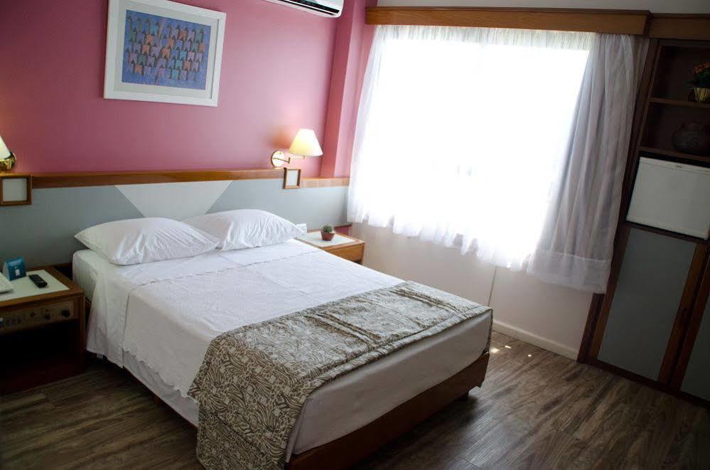 Cachoeiro Plaza Hotel Качоейро де Итапемирим Екстериор снимка